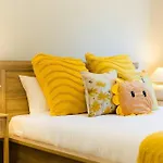 Miss Orange\'S Base In Ryde