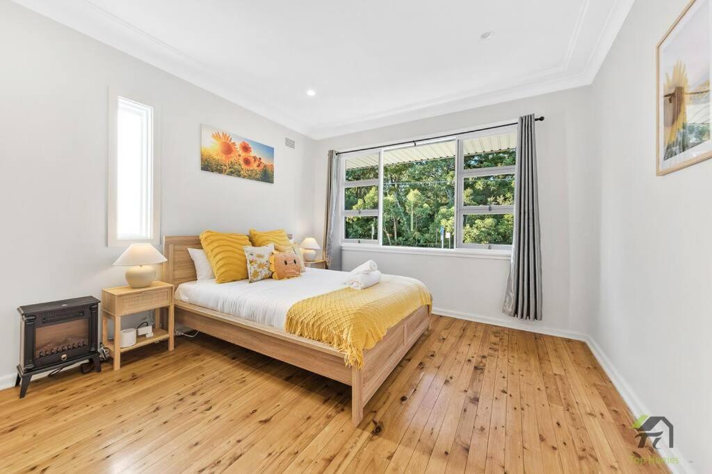Miss Orange's Base In Ryde Holiday home Sydney