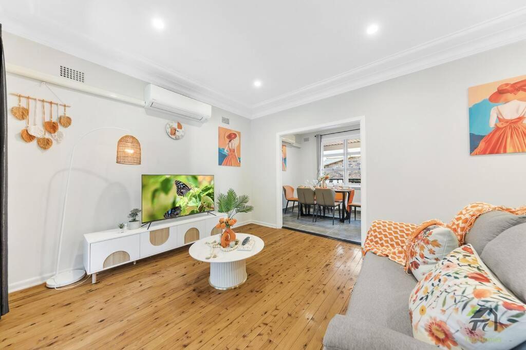 Holiday home Miss Orange's Base In Ryde Sydney