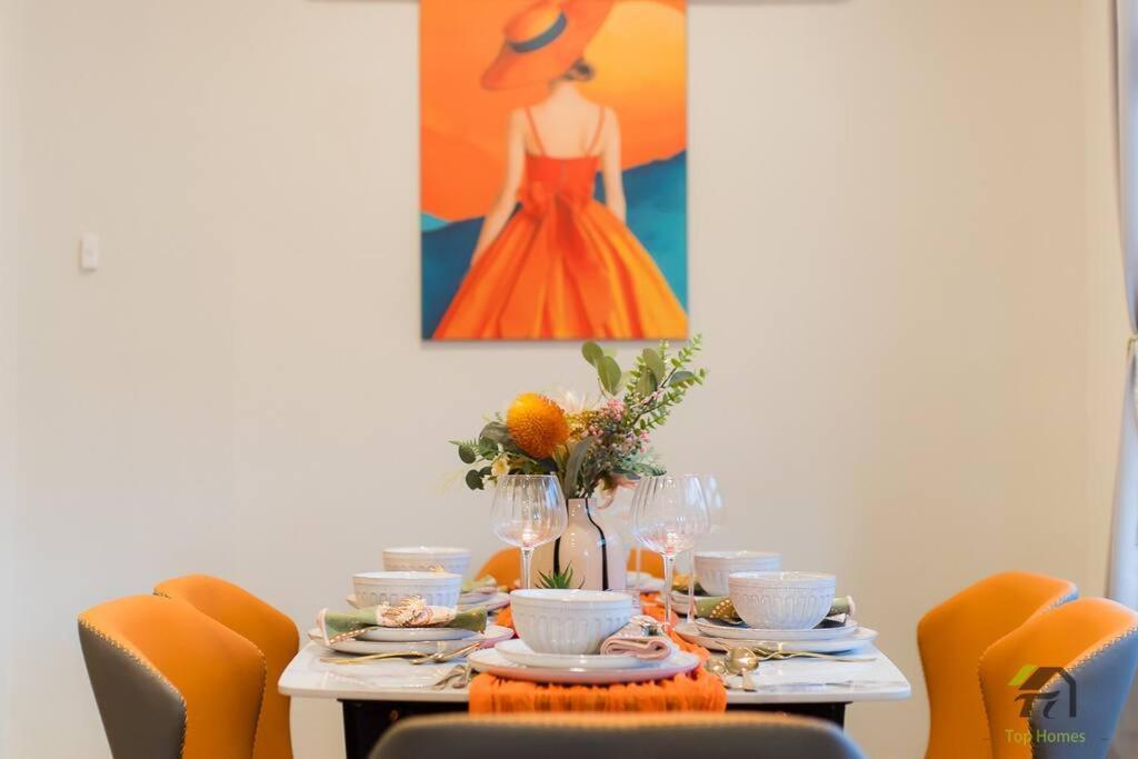 Miss Orange's Base In Ryde