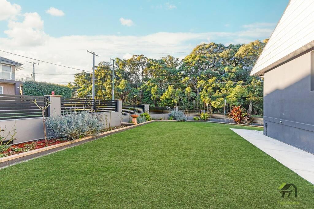 Miss Orange's Base In Ryde * Sydney